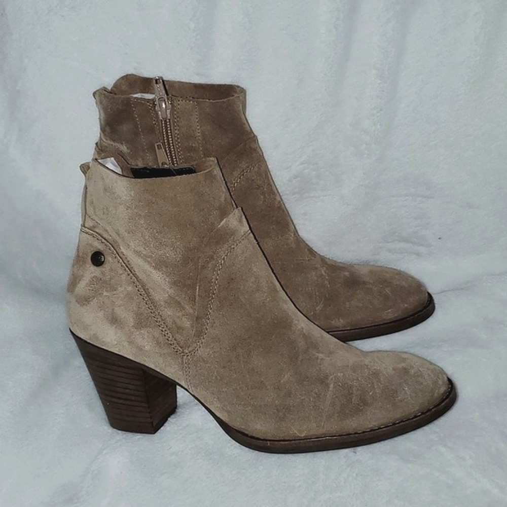 Paul Green Nora Hydro Suede Ankle Booties Size 6